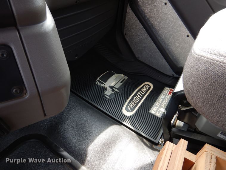 image for item JH9872 2012 Freightliner Business Class M2 112  dump truck