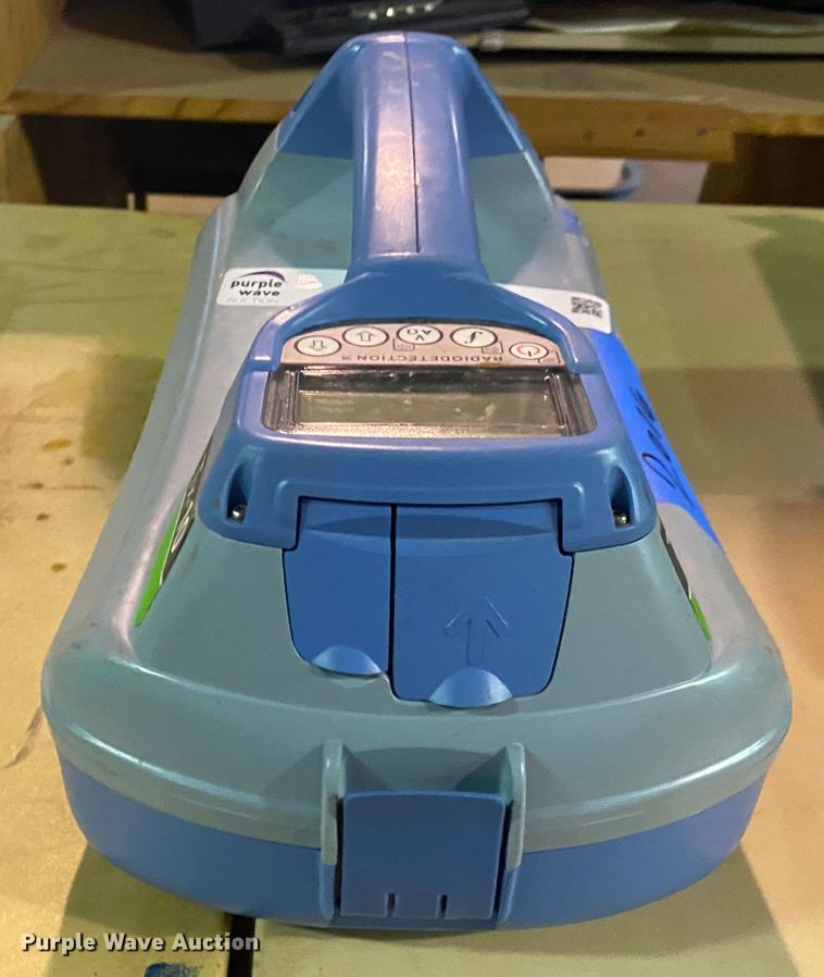 image for item JK9952 USIC TX-10 radio detection signal transmitter