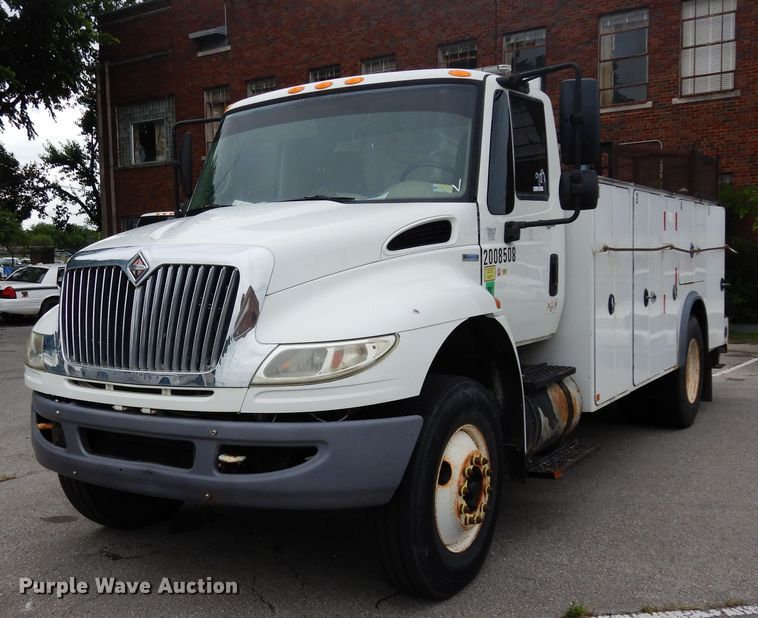 image for item JK9999 2008 International 4400  utility / service truck