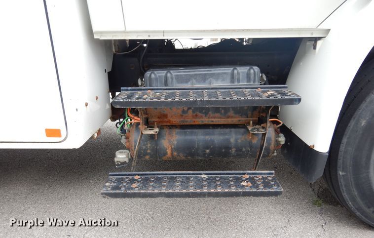 image for item JK9999 2008 International 4400  utility / service truck