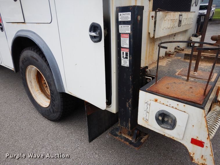 image for item JK9999 2008 International 4400  utility / service truck