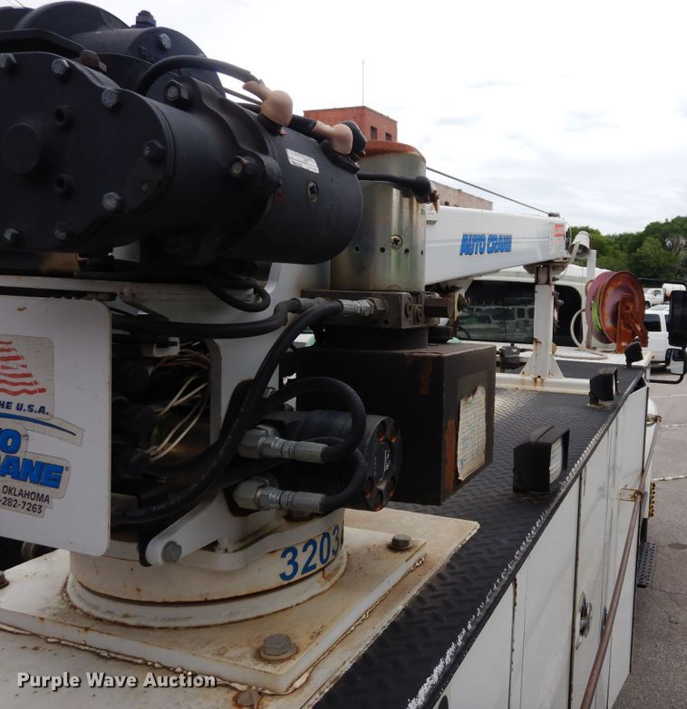 image for item JK9999 2008 International 4400  utility / service truck