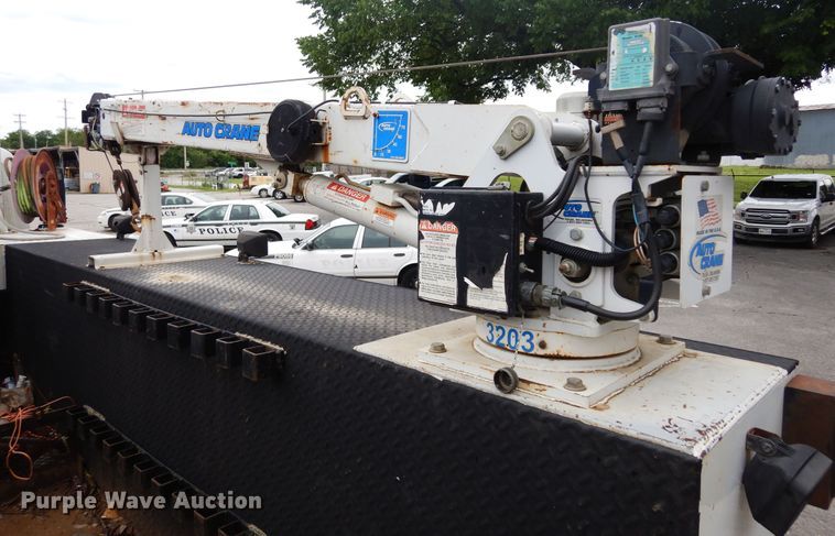 image for item JK9999 2008 International 4400  utility / service truck