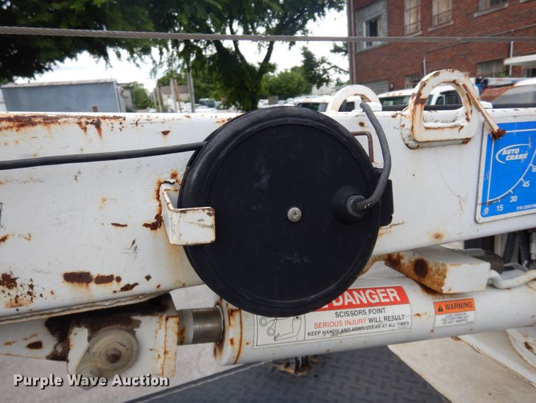 image for item JK9999 2008 International 4400  utility / service truck