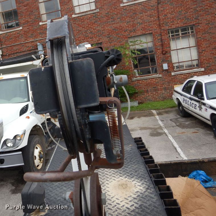 image for item JK9999 2008 International 4400  utility / service truck