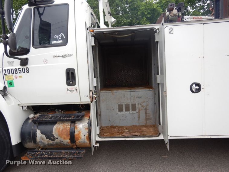 image for item JK9999 2008 International 4400  utility / service truck