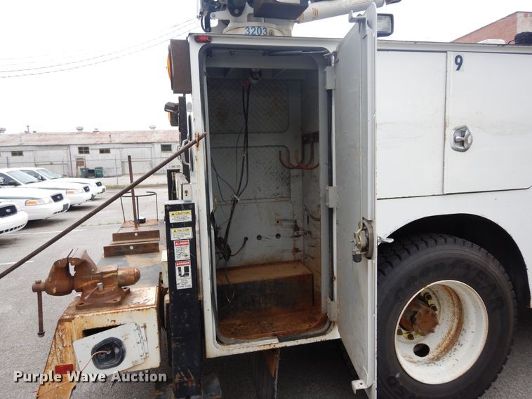 image for item JK9999 2008 International 4400  utility / service truck