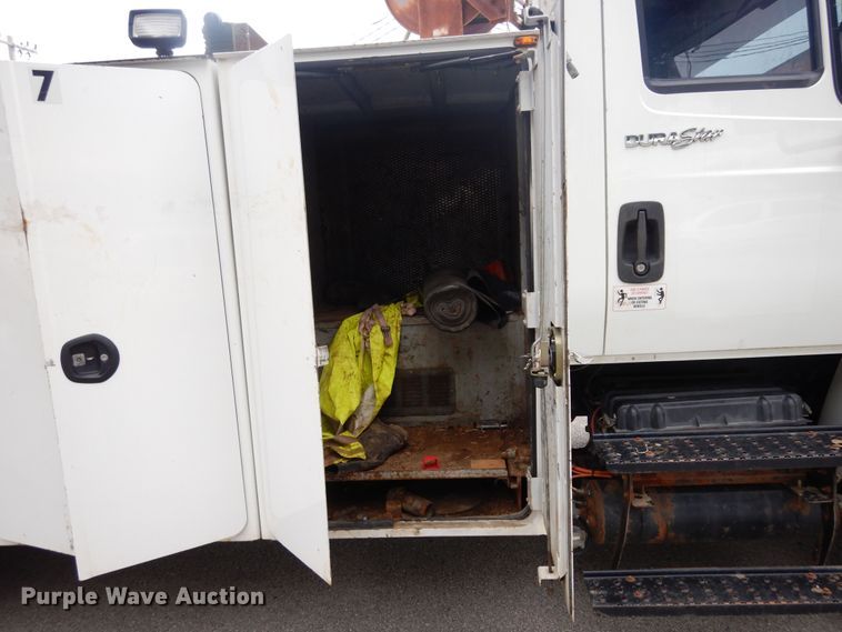 image for item JK9999 2008 International 4400  utility / service truck