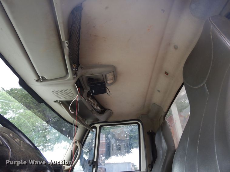 image for item JK9999 2008 International 4400  utility / service truck