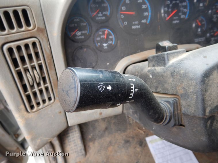 image for item JK9999 2008 International 4400  utility / service truck