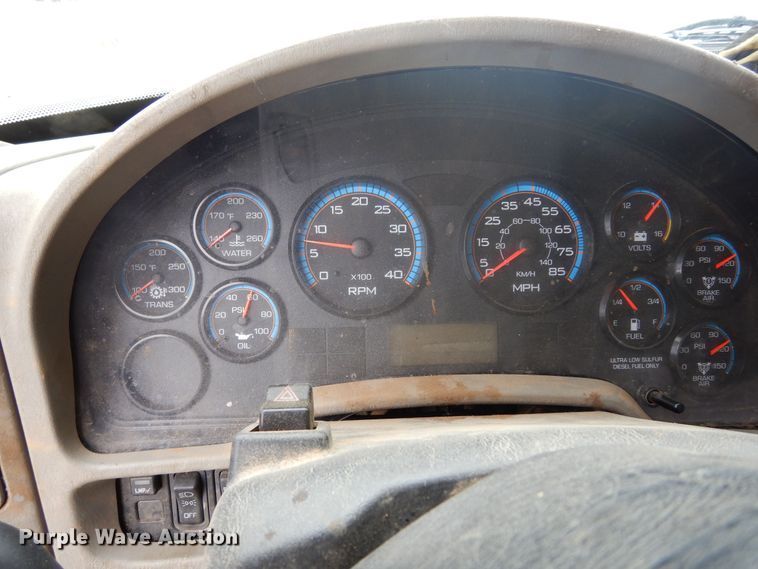 image for item JK9999 2008 International 4400  utility / service truck