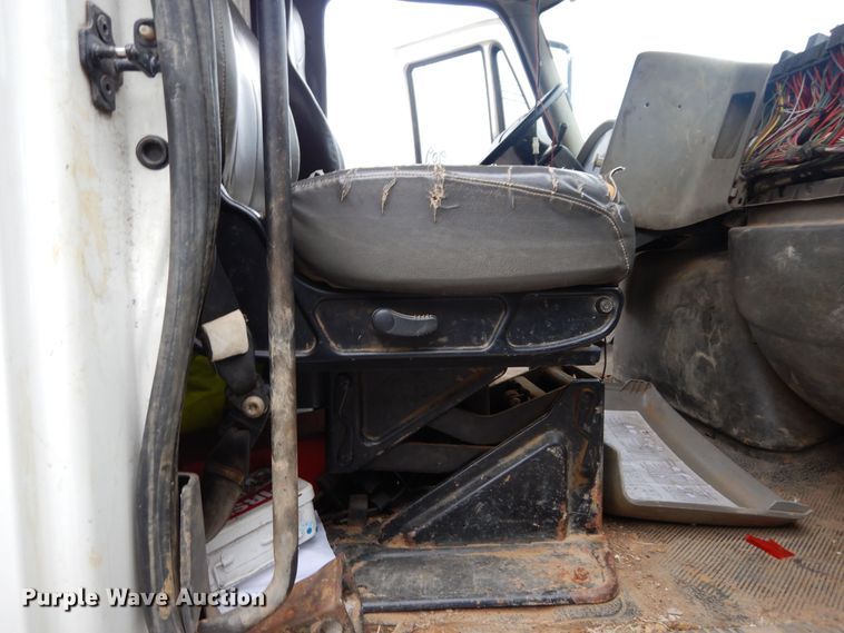 image for item JK9999 2008 International 4400  utility / service truck