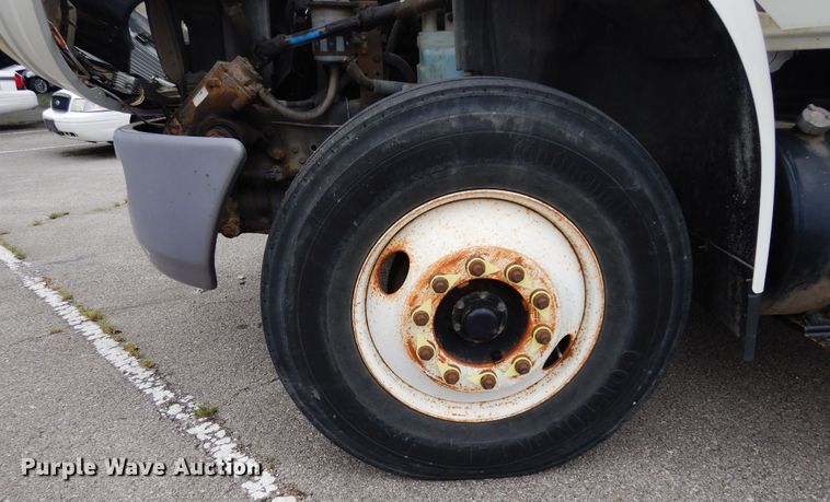 image for item JK9999 2008 International 4400  utility / service truck