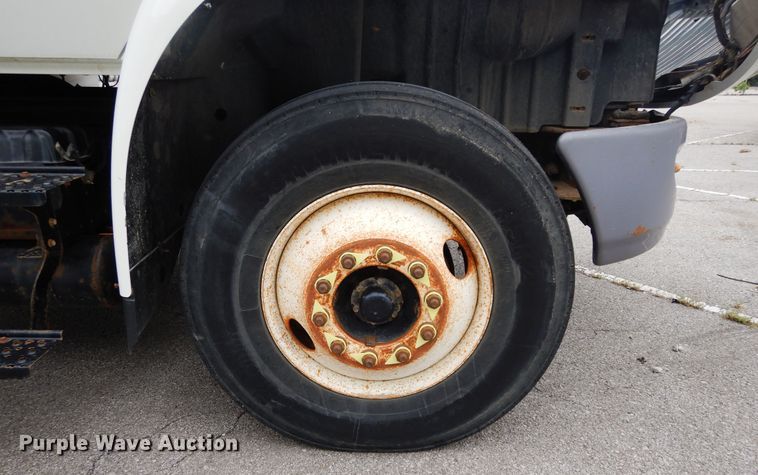 image for item JK9999 2008 International 4400  utility / service truck