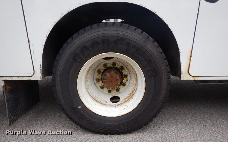 image for item JK9999 2008 International 4400  utility / service truck