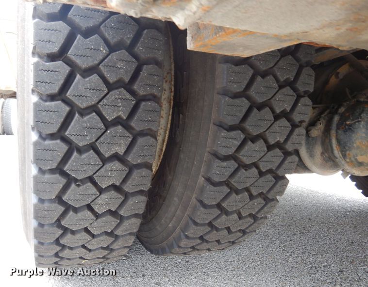 image for item JK9999 2008 International 4400  utility / service truck