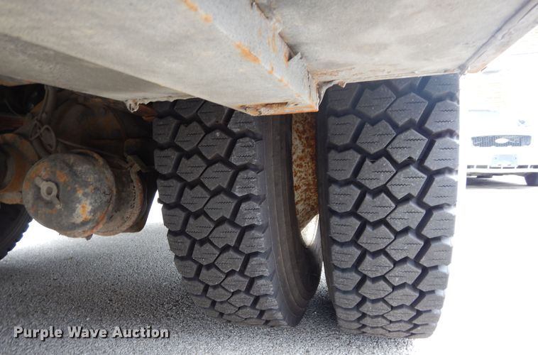 image for item JK9999 2008 International 4400  utility / service truck