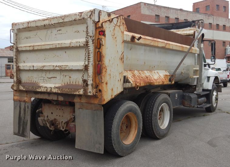 image for item JL9000 2008 International WorkStar 7400  dump truck