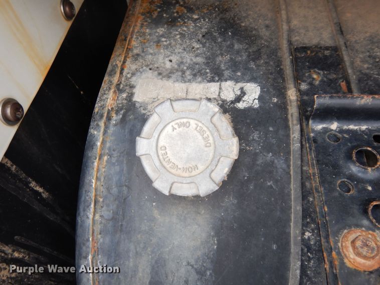image for item JL9000 2008 International WorkStar 7400  dump truck