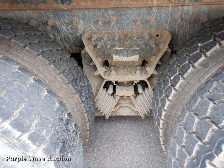 image for item JL9000 2008 International WorkStar 7400  dump truck