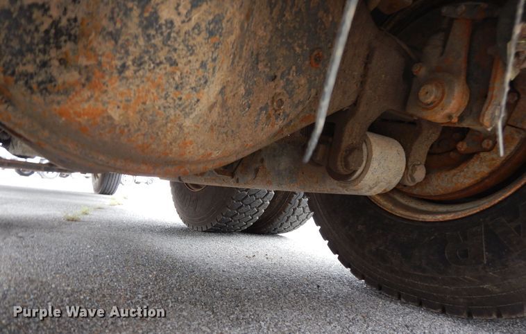 image for item JL9000 2008 International WorkStar 7400  dump truck