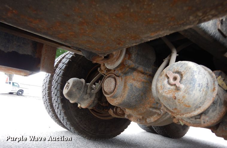 image for item JL9000 2008 International WorkStar 7400  dump truck