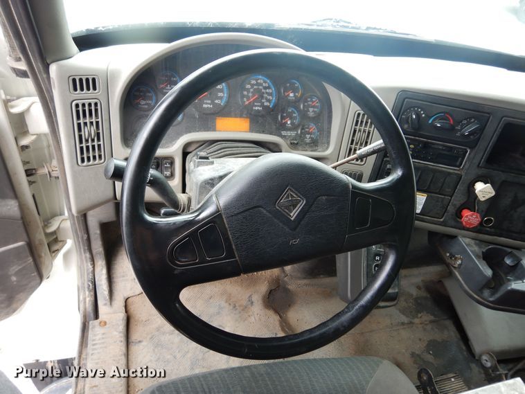 image for item JL9000 2008 International WorkStar 7400  dump truck