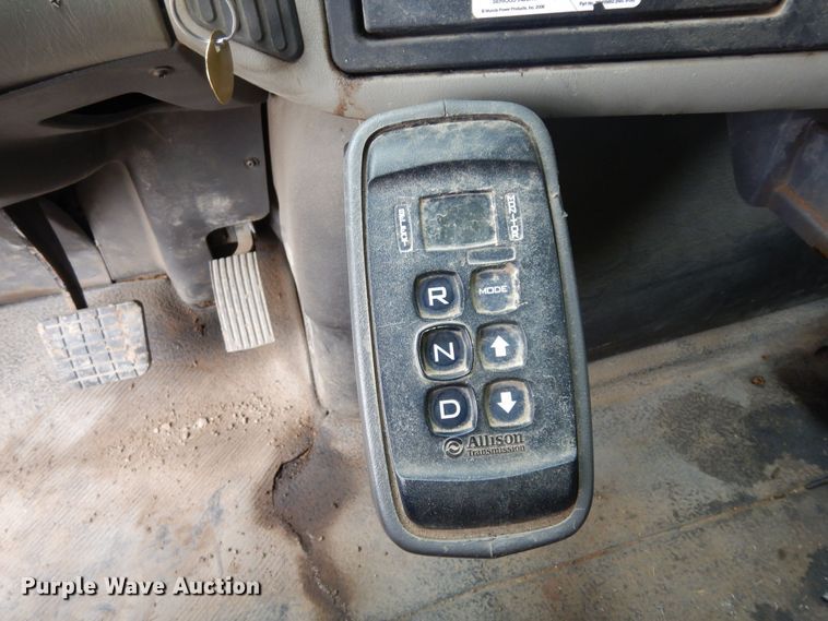 image for item JL9000 2008 International WorkStar 7400  dump truck