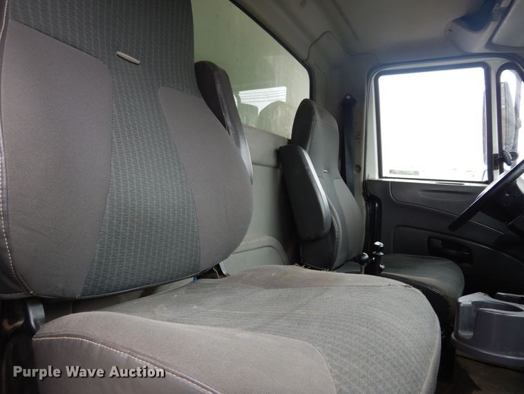 image for item JL9000 2008 International WorkStar 7400  dump truck