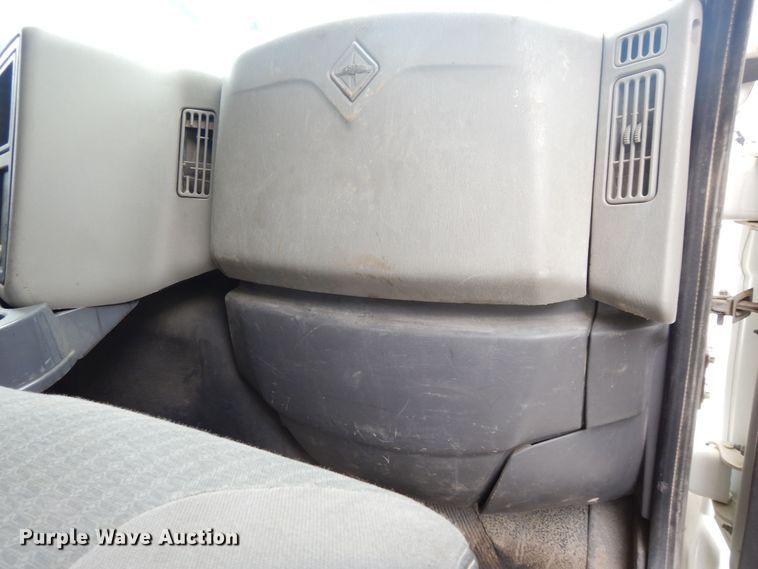 image for item JL9000 2008 International WorkStar 7400  dump truck