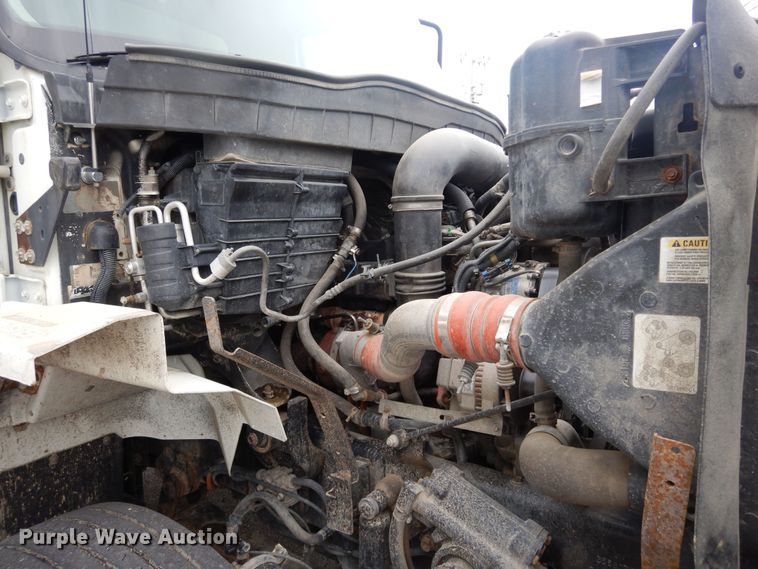 image for item JL9000 2008 International WorkStar 7400  dump truck