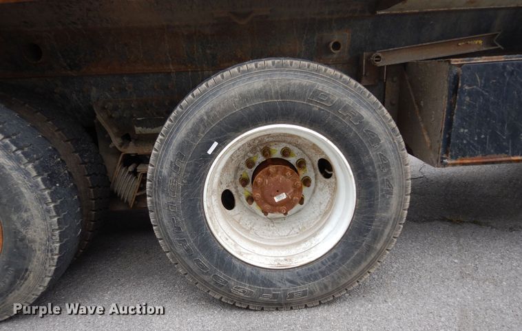 image for item JL9000 2008 International WorkStar 7400  dump truck