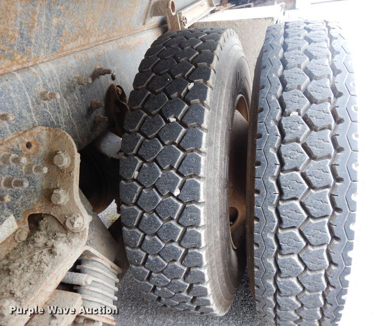 image for item JL9000 2008 International WorkStar 7400  dump truck