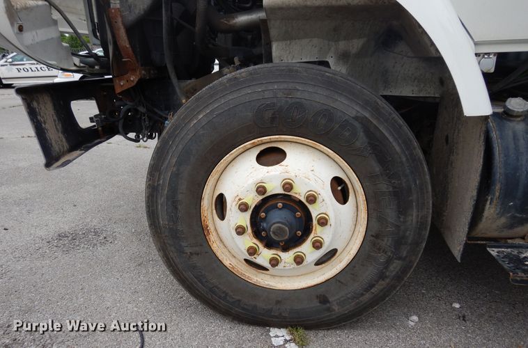 image for item JL9000 2008 International WorkStar 7400  dump truck