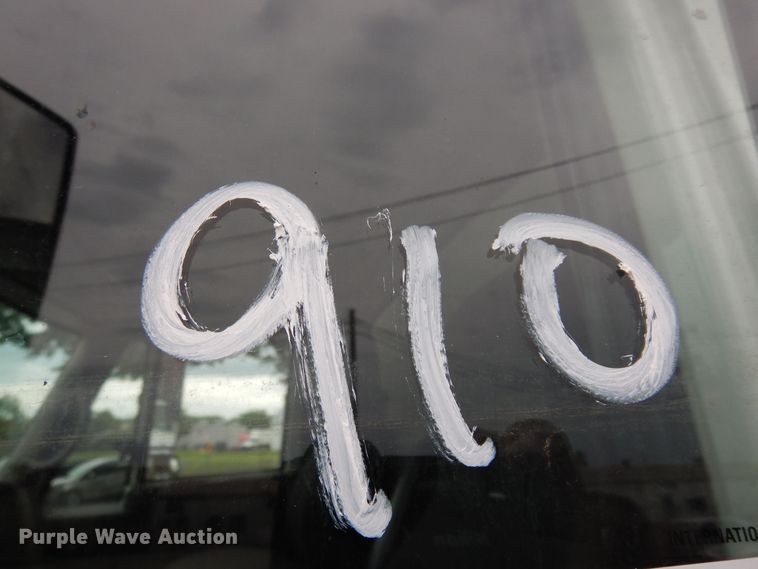 image for item JL9000 2008 International WorkStar 7400  dump truck