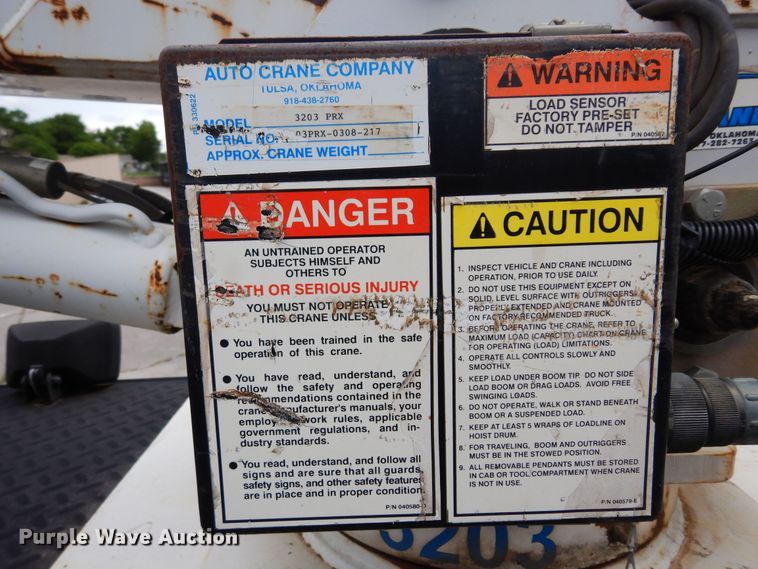 image for item JL9001 2008 International 4400  utility / service truck