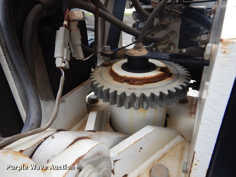 image for item JL9001 2008 International 4400  utility / service truck