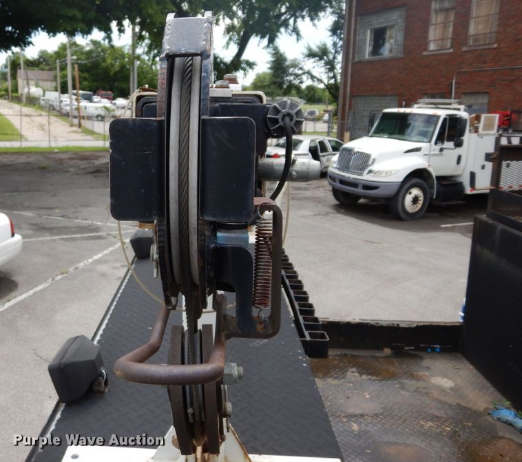 image for item JL9001 2008 International 4400  utility / service truck