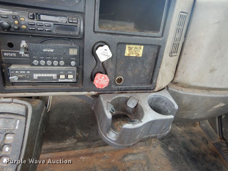 image for item JL9001 2008 International 4400  utility / service truck