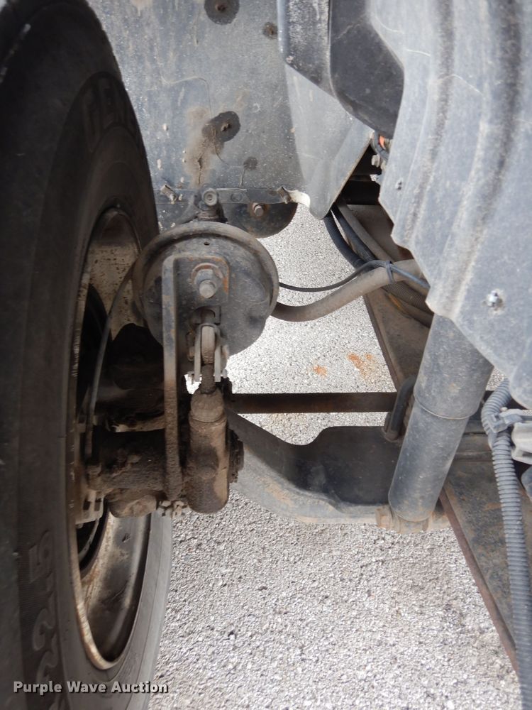 image for item JL9001 2008 International 4400  utility / service truck