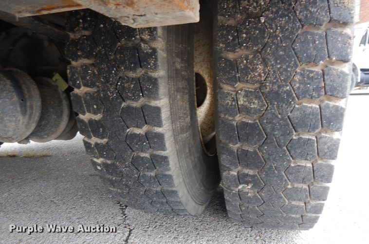 image for item JL9001 2008 International 4400  utility / service truck