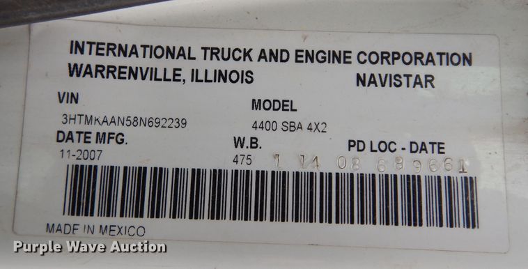 image for item JL9001 2008 International 4400  utility / service truck