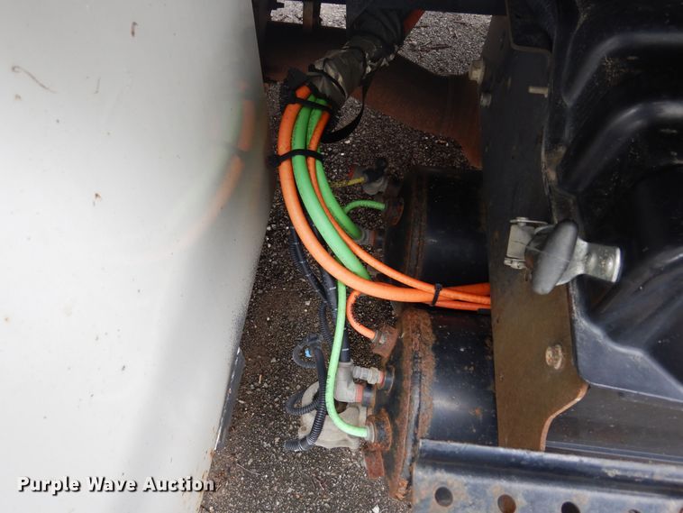 image for item JL9002 2008 International 4400  utility / service truck