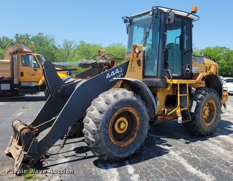 image for item JL9460 2007 John Deere 444J  wheel loader