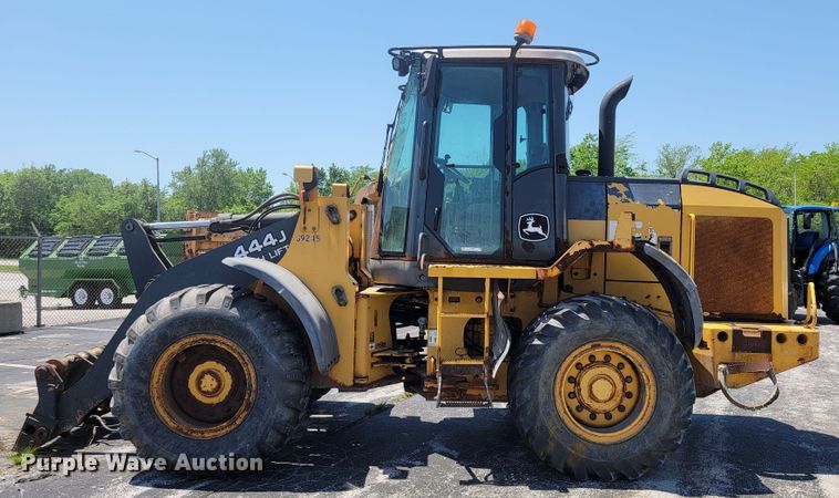 image for item JL9460 2007 John Deere 444J  wheel loader