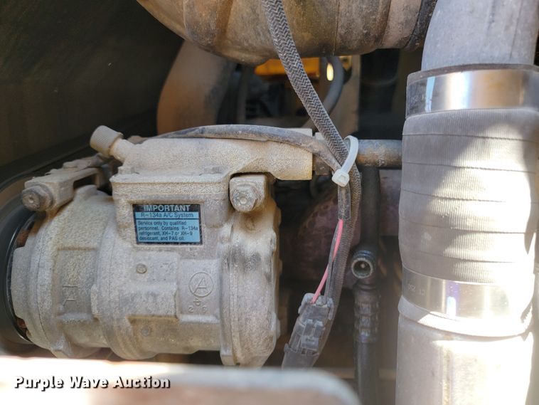 image for item JL9460 2007 John Deere 444J  wheel loader