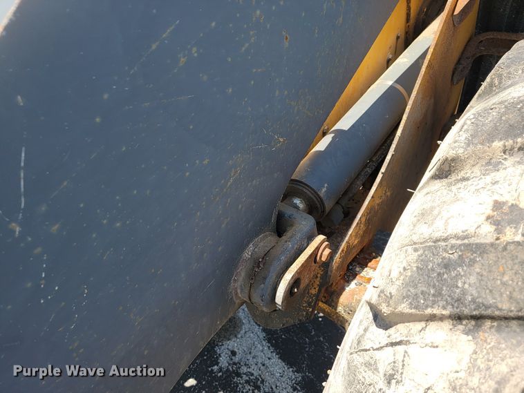 image for item JL9460 2007 John Deere 444J  wheel loader