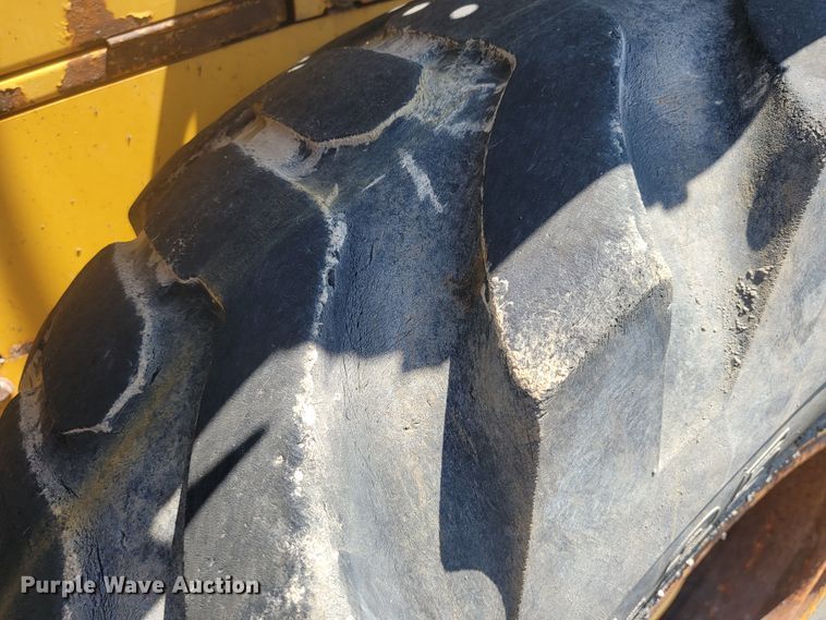 image for item JL9460 2007 John Deere 444J  wheel loader