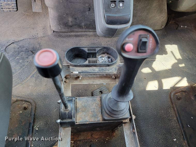 image for item JL9462 2005 International 7400  dump truck