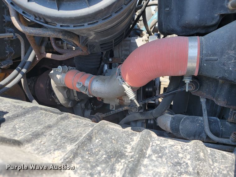 image for item JL9462 2005 International 7400  dump truck